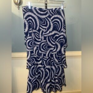 New Directions Blue and White Patterned Skirt flirty flow  tiered size‎ 8